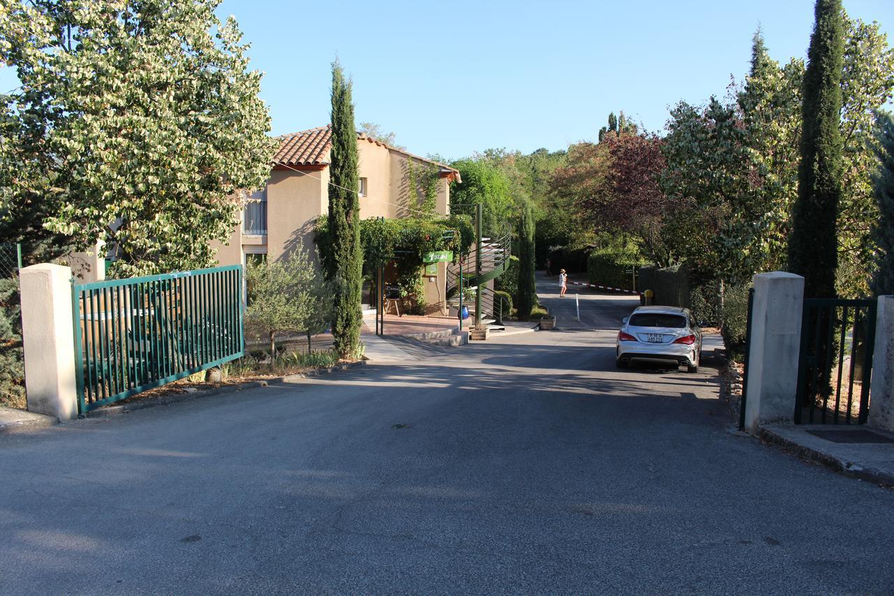 Camping Forcalquier Les Routes De Provence Hotel Kültér fotó
