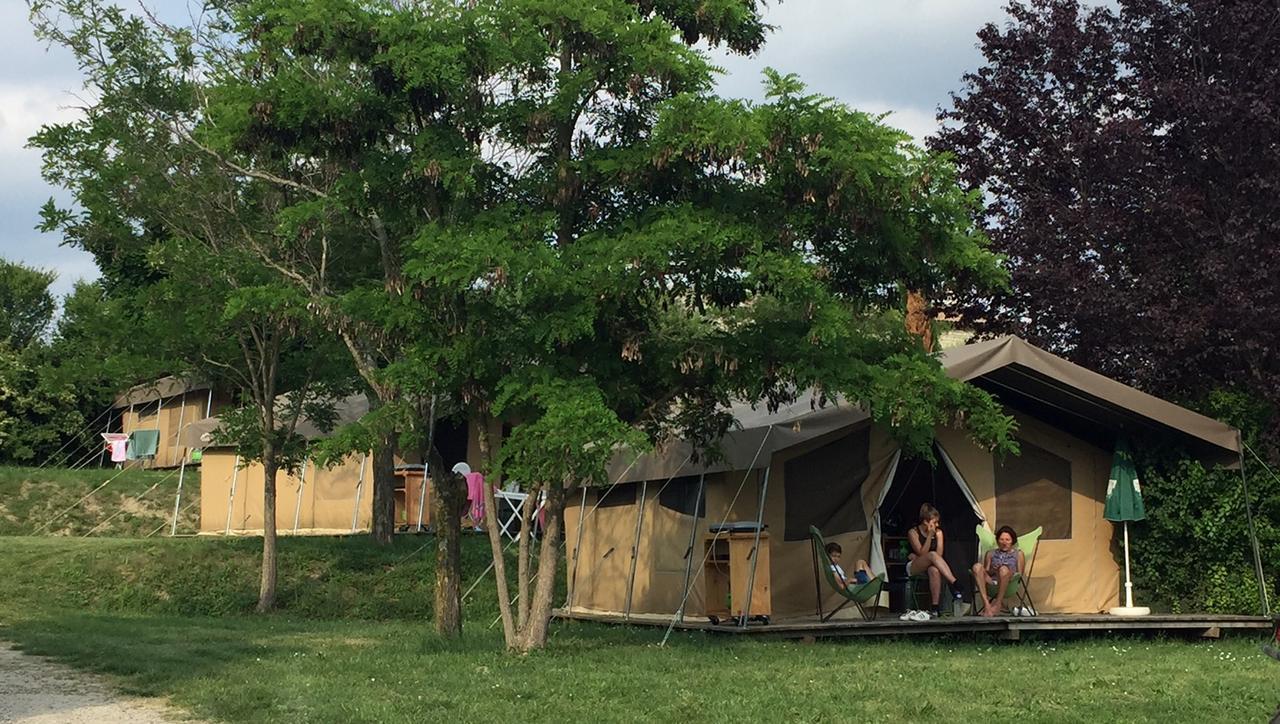 Camping Forcalquier Les Routes De Provence Hotel Kültér fotó
