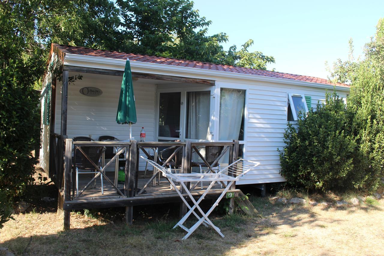 Camping Forcalquier Les Routes De Provence Hotel Kültér fotó